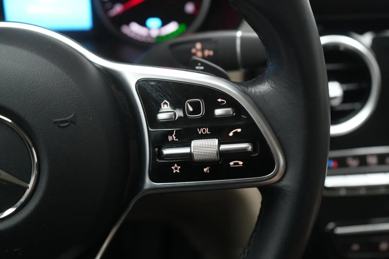 GLC 300 de 4Matic 9G-Tronic Leder Temp Kamera La