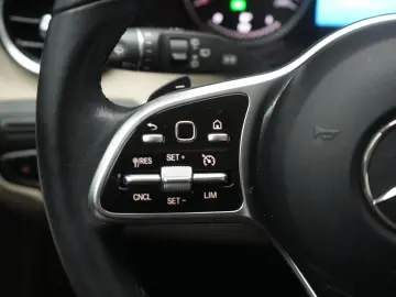 GLC 300 de 4Matic 9G-Tronic Leder Temp Kamera La