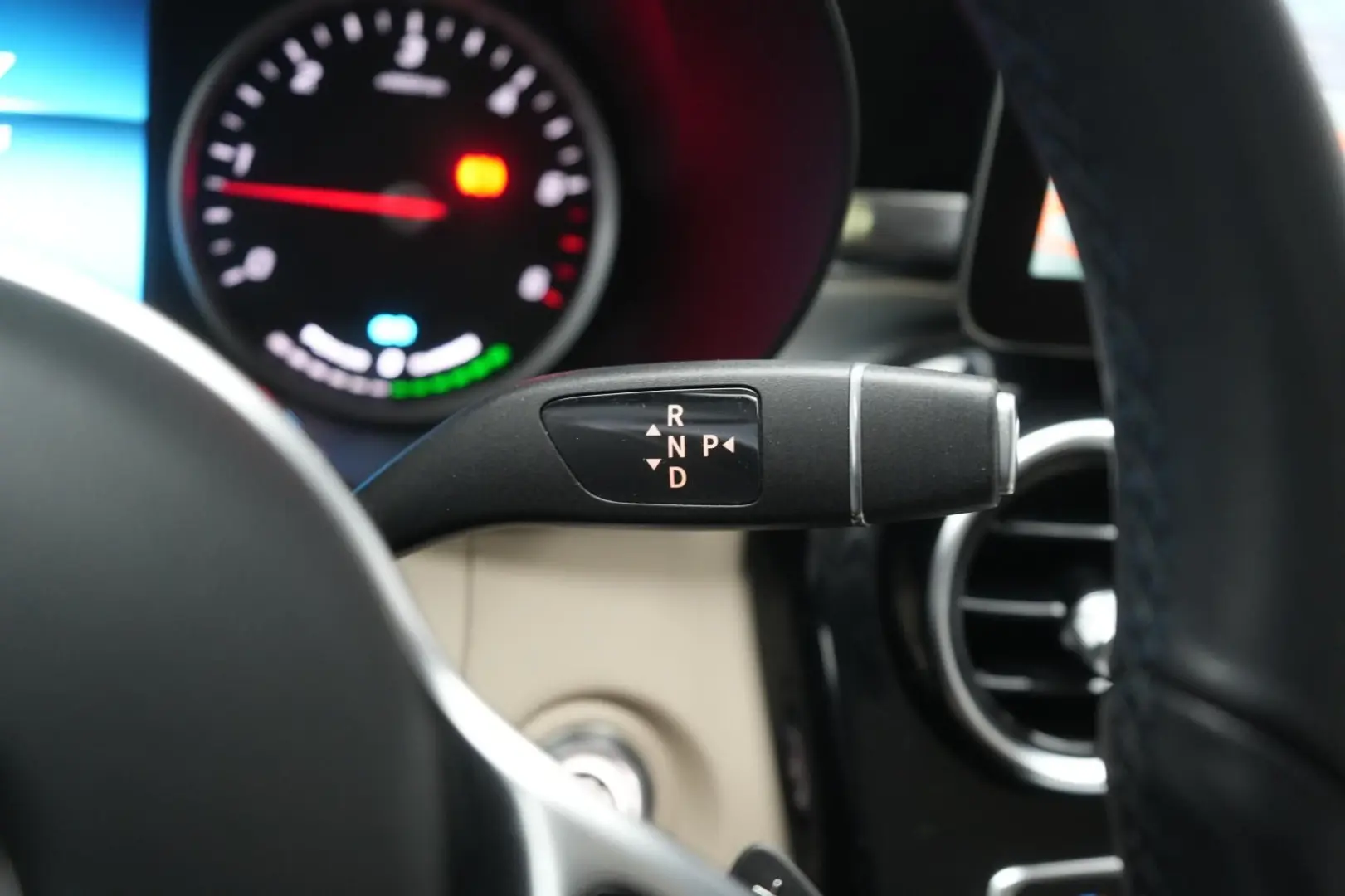 GLC 300 de 4Matic 9G-Tronic Leder Temp Kamera La