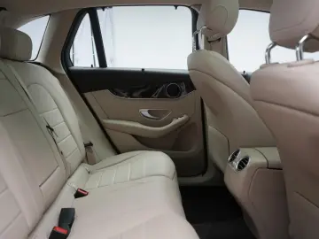 GLC 220 d 4Matic 9G-Tronic Leder Distronic Kamer