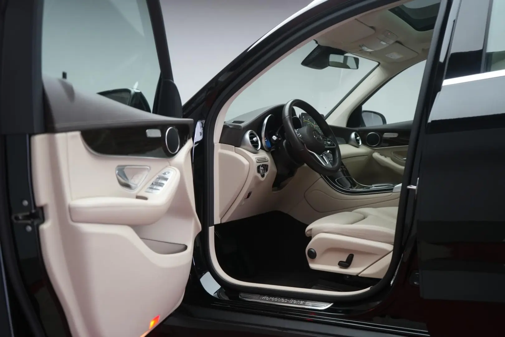 GLC 220 d 4Matic 9G-Tronic Leder Distronic Kamer
