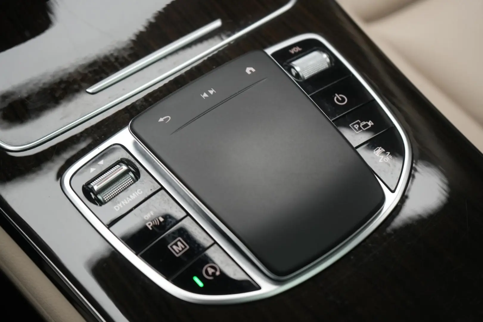 GLC 220 d 4Matic 9G-Tronic Leder Distronic Kamer