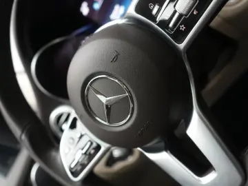 GLC 220 d 4Matic 9G-Tronic Leder Distronic Kamer