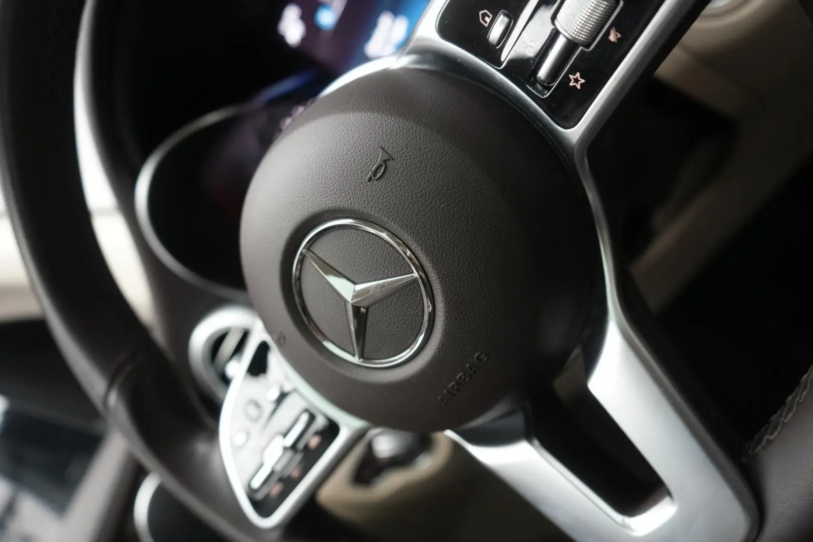 GLC 220 d 4Matic 9G-Tronic Leder Distronic Kamer