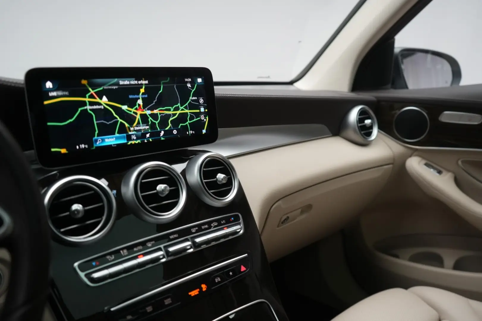 GLC 220 d 4Matic 9G-Tronic Leder Distronic Kamer