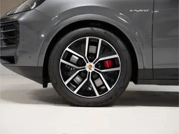 Cayenne S E-Hybrid HeadUp  BOSE Hinterachslenkun