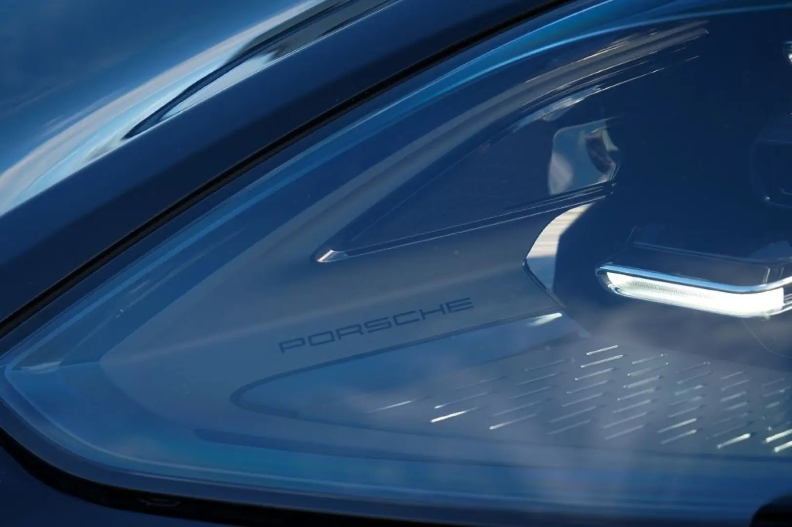 Cayenne 3.0 E-Hyb   Pano   Bose   Cruise   Leder