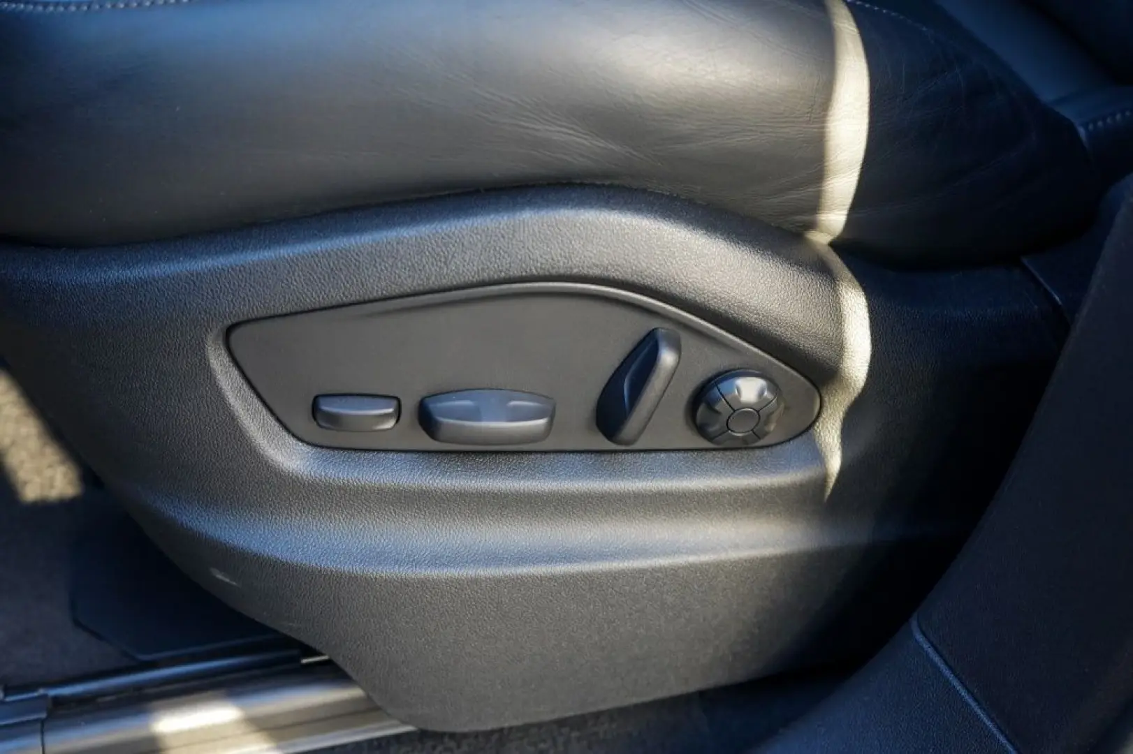 Cayenne 3.0 E-Hyb   Pano   Bose   Cruise   Leder