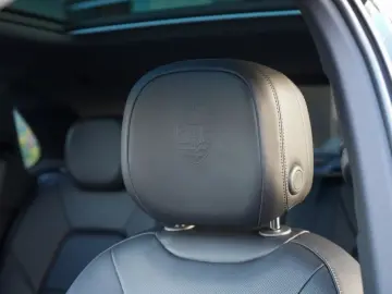 Cayenne 3.0 E-Hyb   Pano   Bose   Cruise   Leder