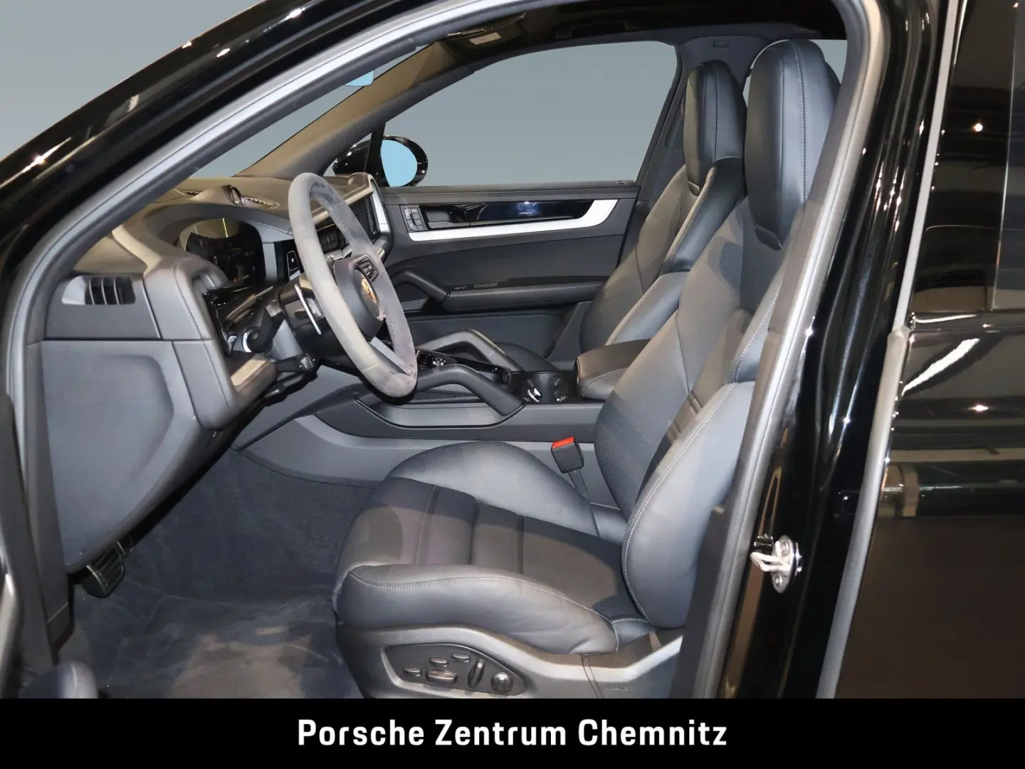 Cayenne S E-Hybrid InnoDrive;BOSE;Sportabgas;18-