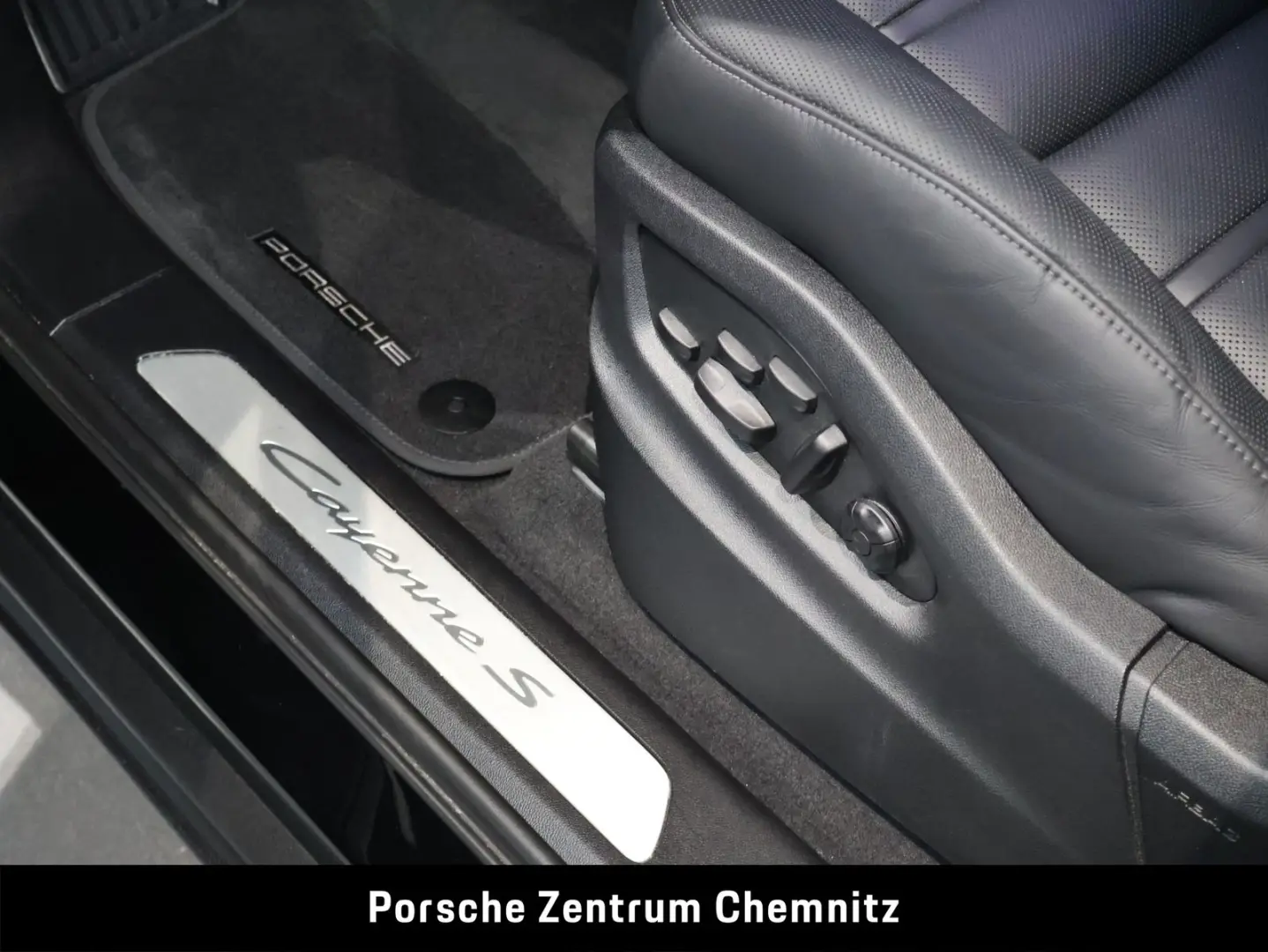 Cayenne S E-Hybrid InnoDrive;BOSE;Sportabgas;18-