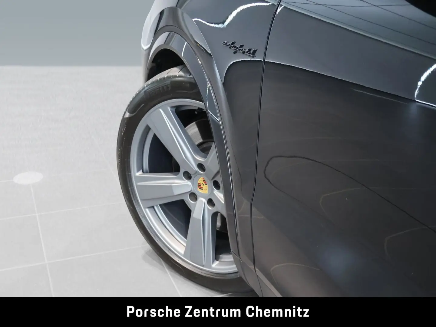 Cayenne S E-Hybrid InnoDrive;BOSE;Sportabgas;18-