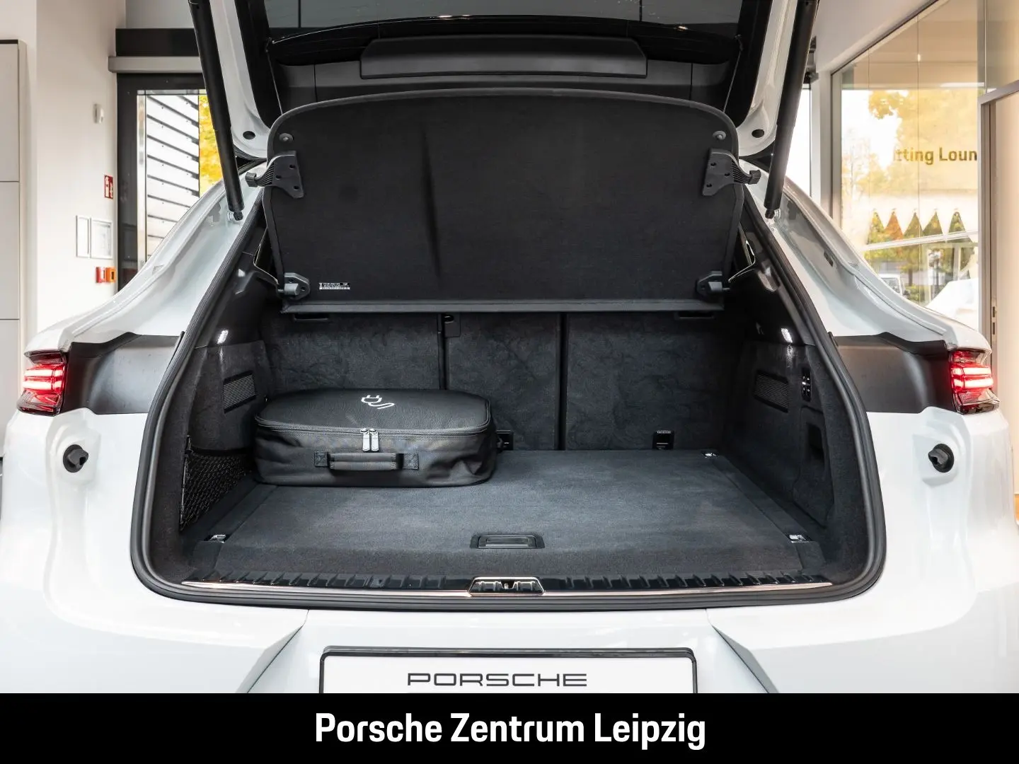 Cayenne E-Hybrid Coupe SportDesign Massage SAGA