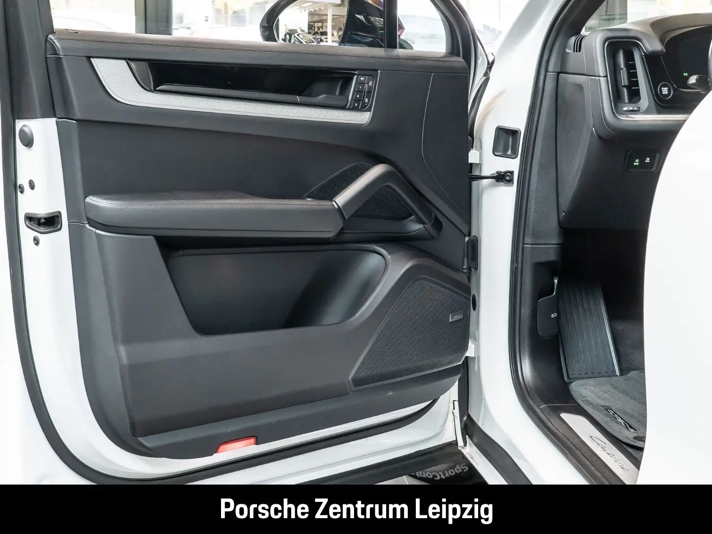 Cayenne E-Hybrid Coupe SportDesign Massage SAGA