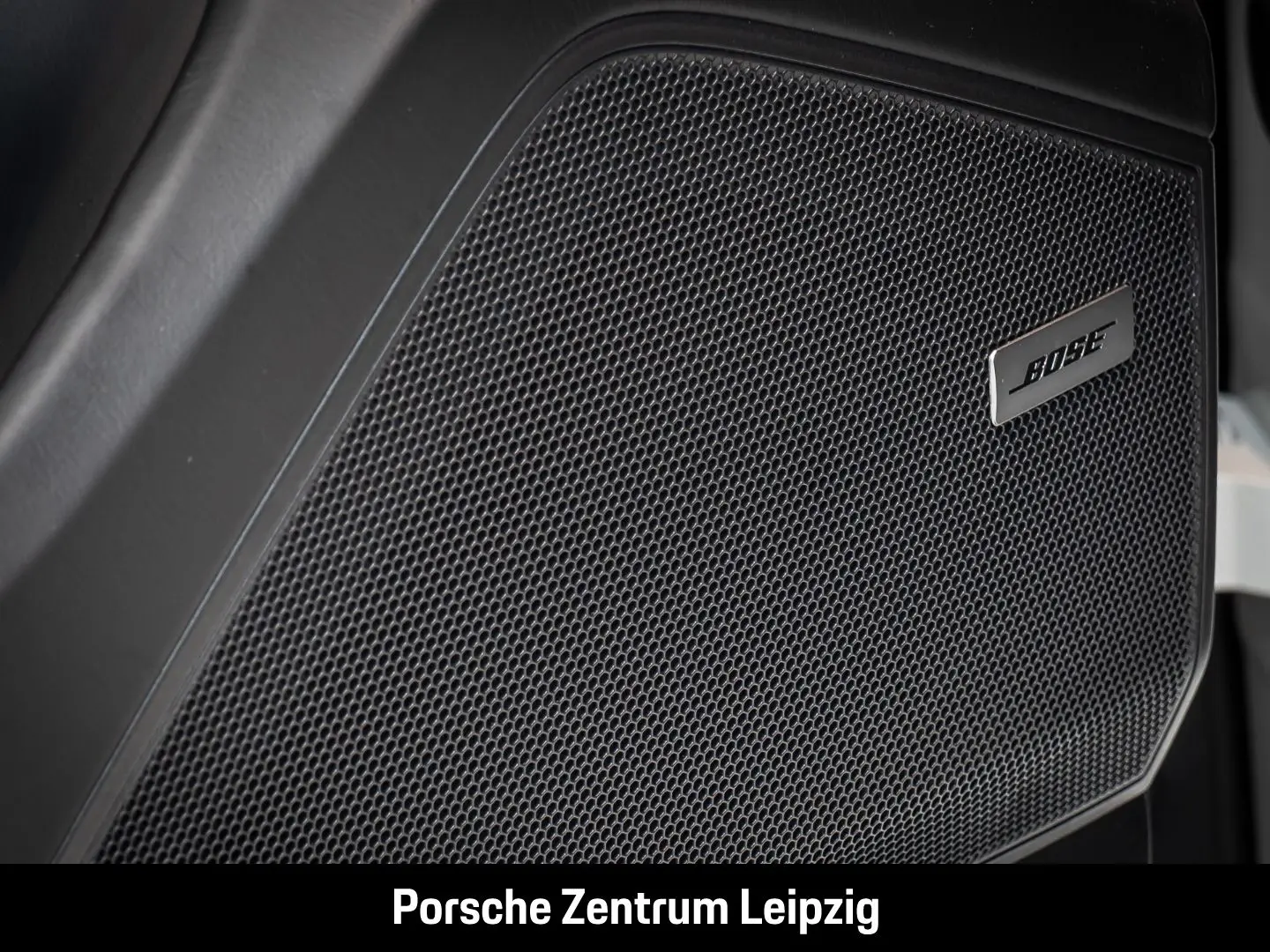 Cayenne E-Hybrid Coupe SportDesign Massage SAGA