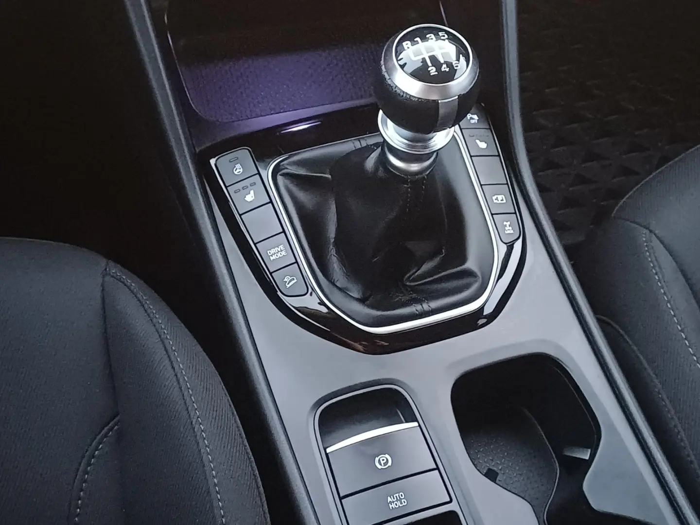 Hyundai TUCSON 1.6 benzina 150 cp Style MT6 4wd