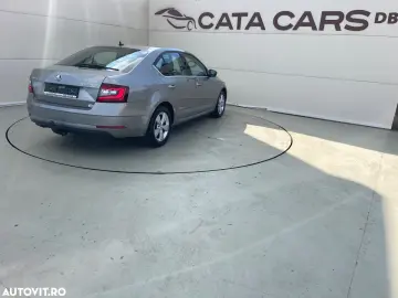 Skoda Octavia 1.6 TDI DSG Style