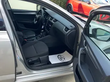 Skoda Octavia 1.6 TDI DSG Style