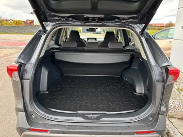 RAV4 Hybrid Team D  Kamera LED