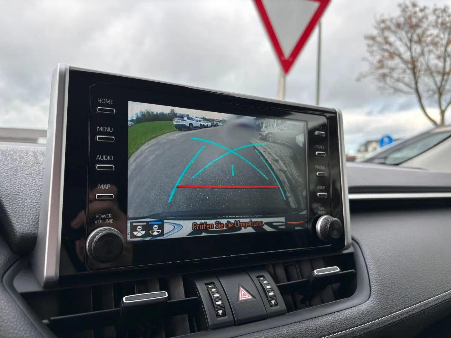 RAV4 Hybrid Team D  Kamera LED