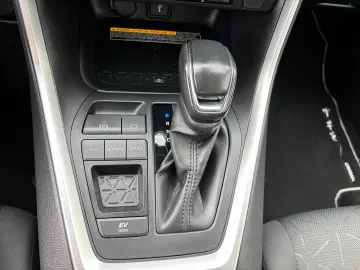 RAV4 Hybrid Team D  Kamera LED