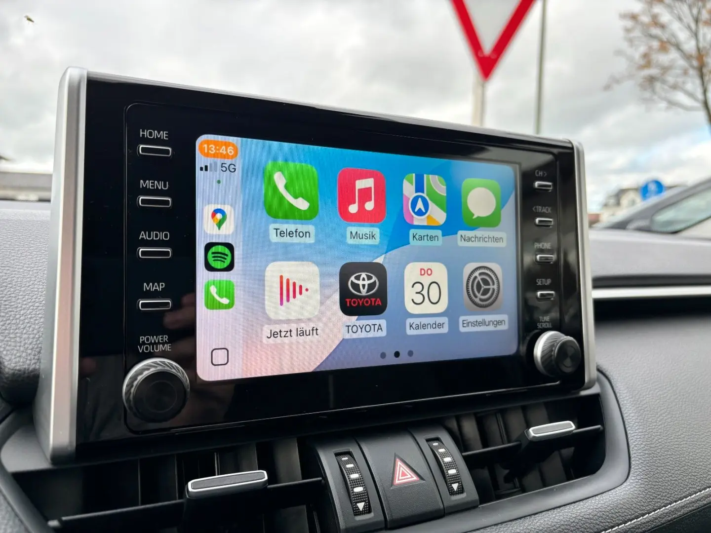 RAV4 Hybrid Team D  Kamera LED