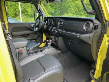 Wrangler JEEP 4-DOOR RUBICON 4XE