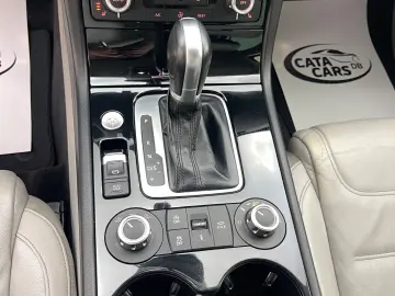 Volkswagen Touareg 3.0 V6 TDI BMT