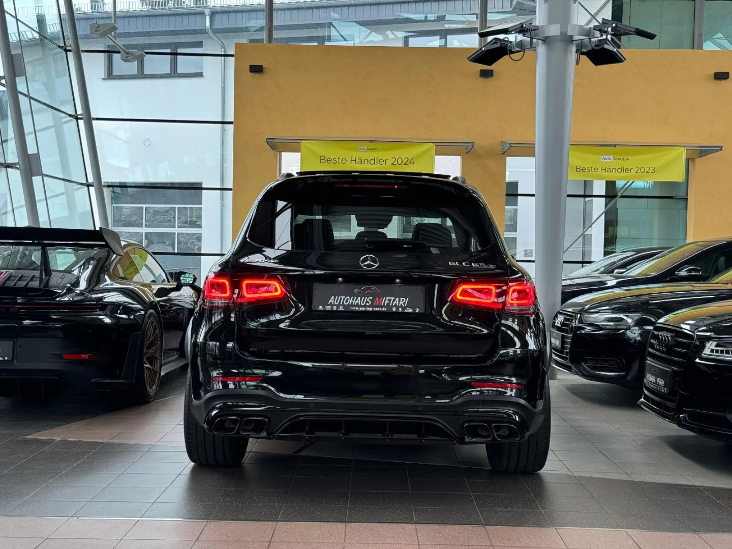 GLC 63 AMG S Aerodynamik Kit HUD Keyless Pano360