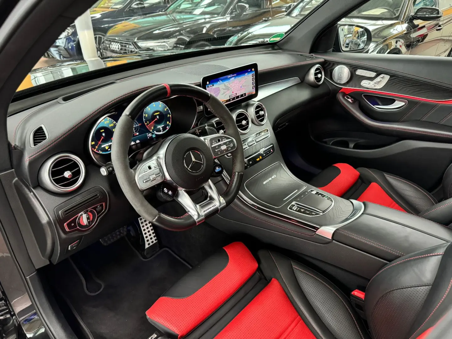 GLC 63 AMG S Aerodynamik Kit HUD Keyless Pano360