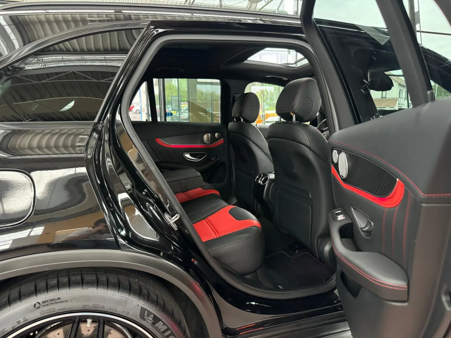 GLC 63 AMG S Aerodynamik Kit HUD Keyless Pano360