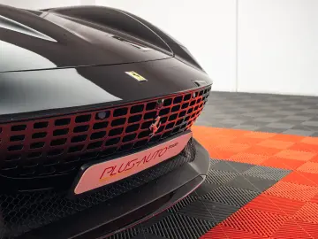 FERRARI ROMA DISPONIBIL IMEDIAT 10.000 KM