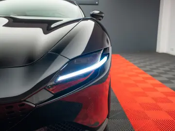 FERRARI ROMA DISPONIBIL IMEDIAT 10.000 KM