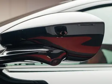 FERRARI ROMA DISPONIBIL IMEDIAT 10.000 KM