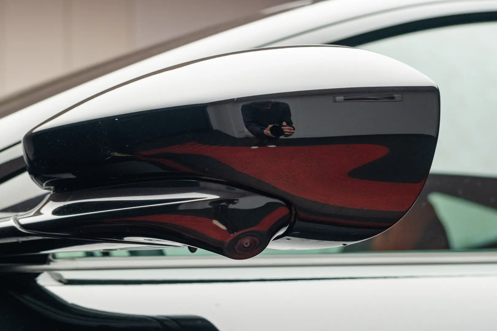 FERRARI ROMA DISPONIBIL IMEDIAT 10.000 KM