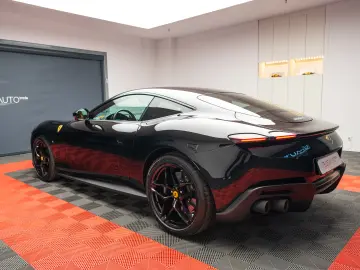 FERRARI ROMA DISPONIBIL IMEDIAT 10.000 KM