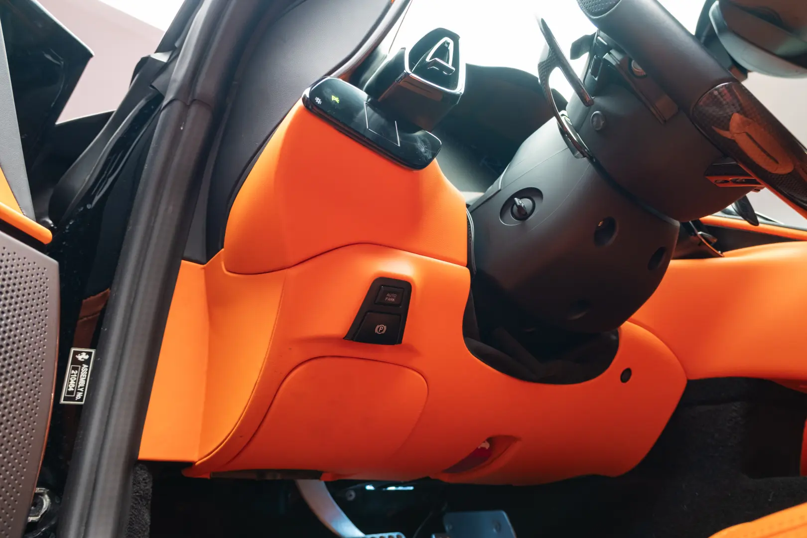 FERRARI ROMA DISPONIBIL IMEDIAT 10.000 KM