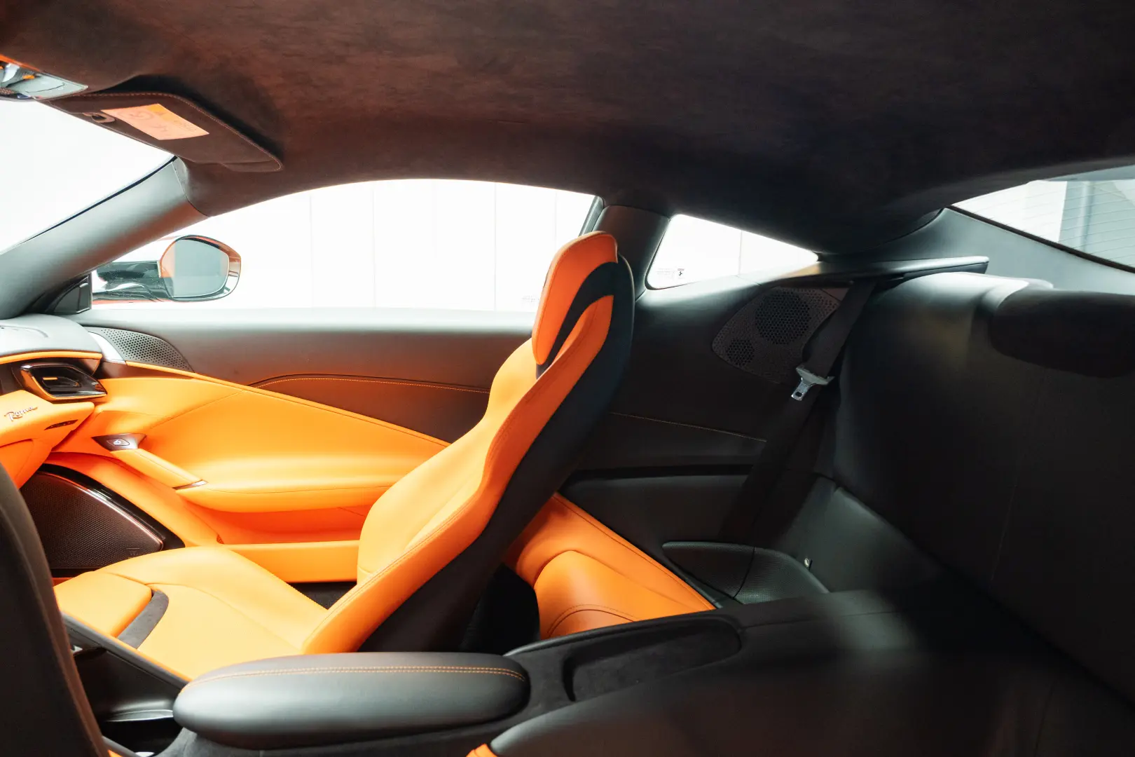 FERRARI ROMA DISPONIBIL IMEDIAT 10.000 KM