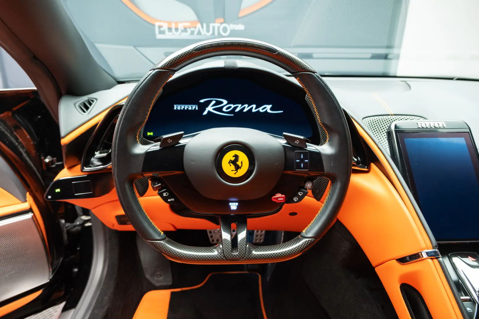 FERRARI ROMA DISPONIBIL IMEDIAT 10.000 KM