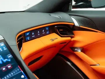 FERRARI ROMA DISPONIBIL IMEDIAT 10.000 KM