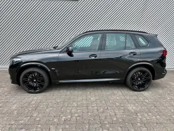 X5M Competition MY25 Pano B&W SportExh. Massage