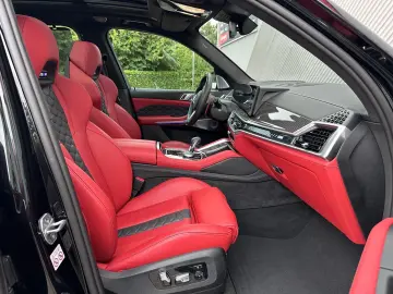 X5M Competition MY25 Pano B&W SportExh. Massage