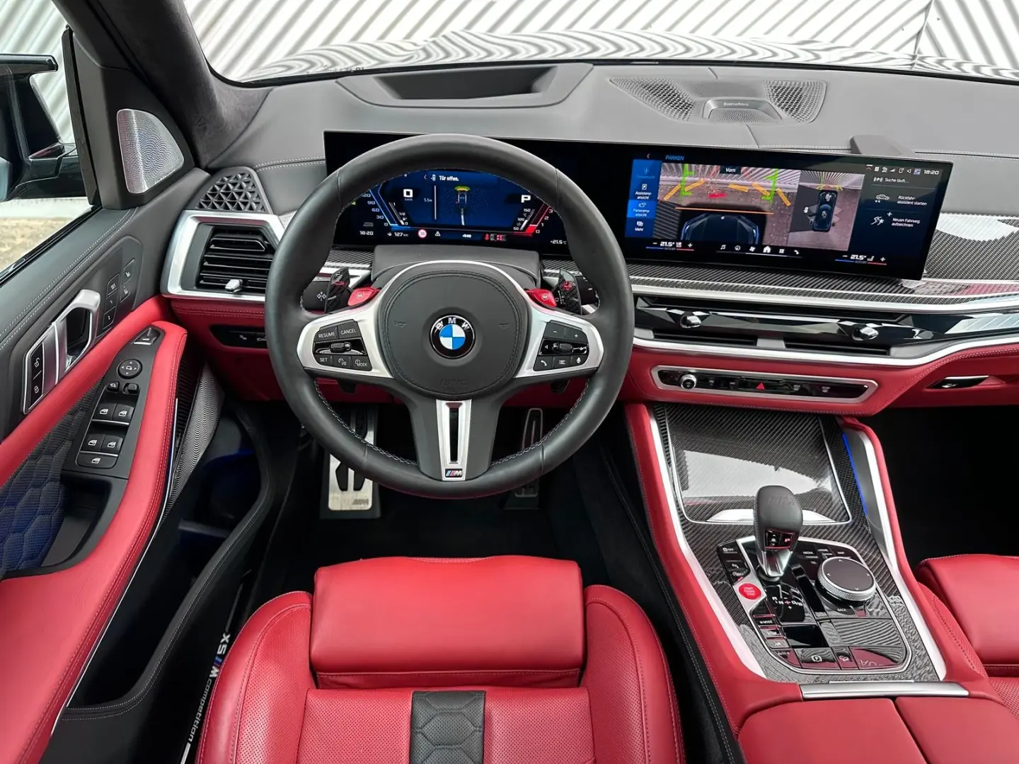 X5M Competition MY25 Pano B&W SportExh. Massage