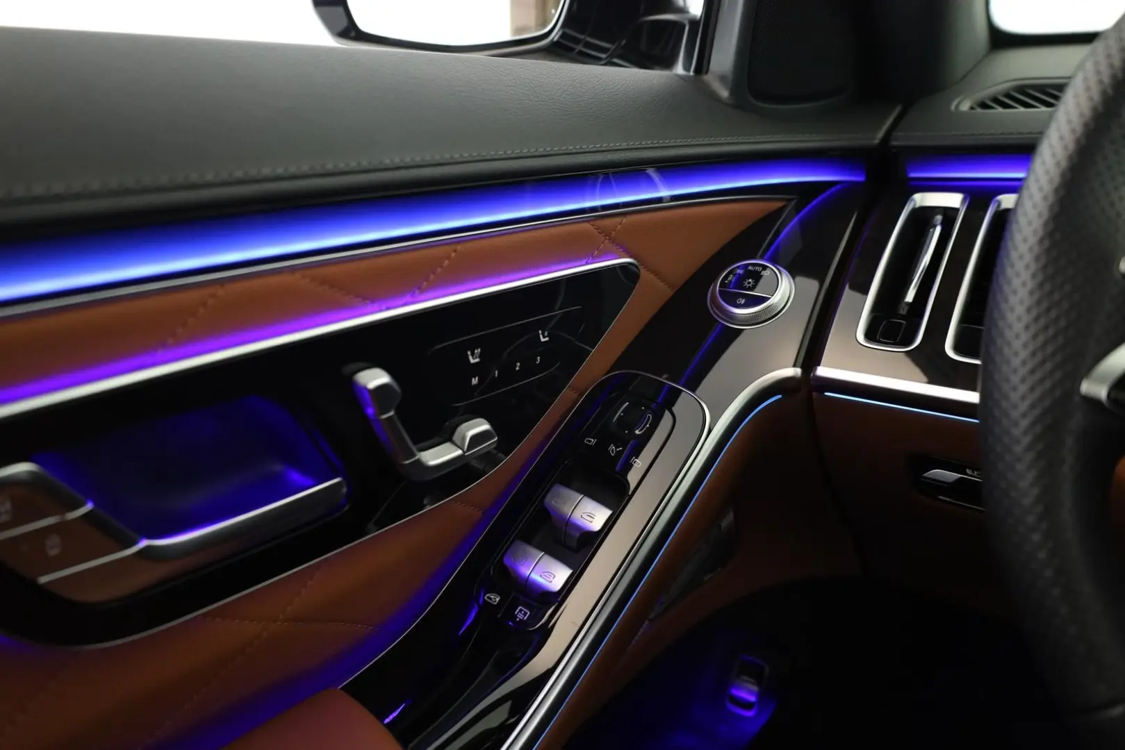 S 580 lang AMG DIGITAL Pano HUD HighEndFond 21