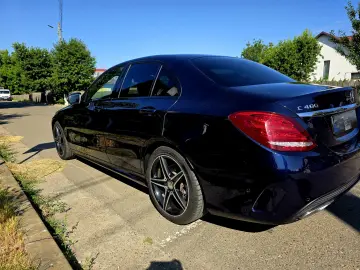 Mercedes-Benz C 400