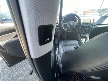 SHARAN 2.0TDI DSG 184 CP 7 LOCURI