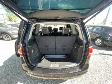 SHARAN 2.0TDI DSG 184 CP 7 LOCURI