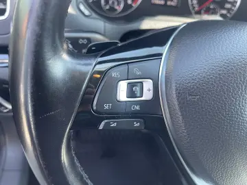 SHARAN 2.0TDI DSG 184 CP 7 LOCURI