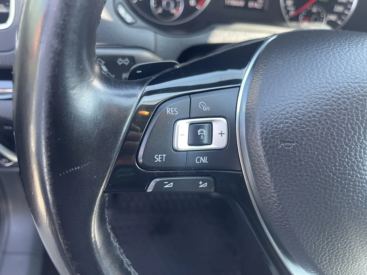 SHARAN 2.0TDI DSG 184 CP 7 LOCURI