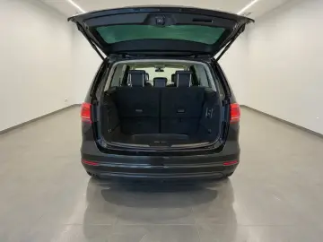 SHARAN 2.0TDI DSG 184 CP 7 LOCURI